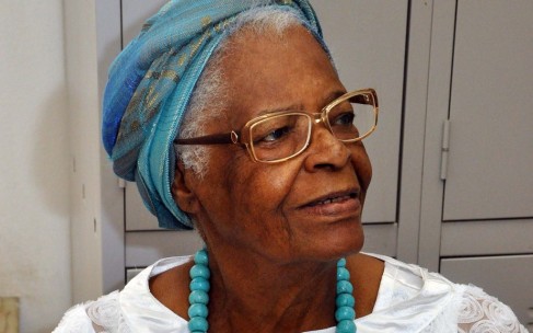 Documentário: MÃE STELLA DE OXOSSI – O Candomblé no Brasil Documentário: MÃE STELLA DE OXOSSI – O Candomblé no Brasil